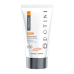 کرم ضد آفتاب رنگی دوتینی بژ روشن با SPF 50 مناسب پوست چرب (50 میلی لیتر)